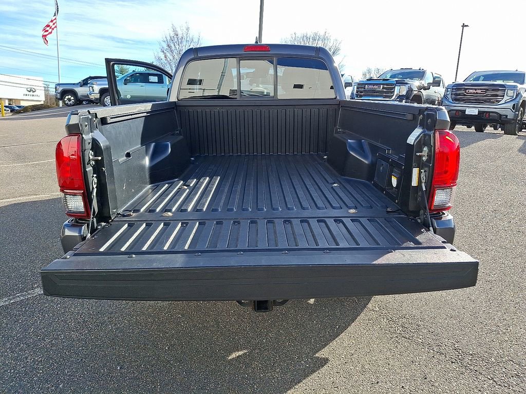 Used 2019 Toyota Tacoma TRD Sport image 28