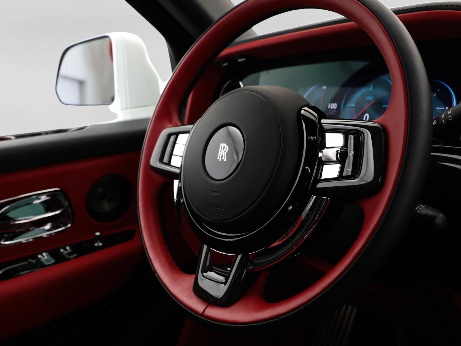 Certified 2025 Rolls-Royce Cullinan Black Badge AWD/4WD image 24