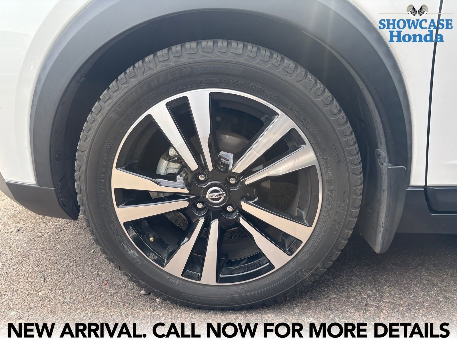 Used 2020 Nissan Kicks SR w/ Exterior Package image 7