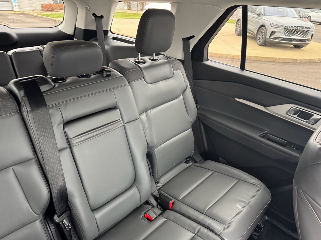 New 2026 Ford Explorer Active w/ Active Comfort Package image 14