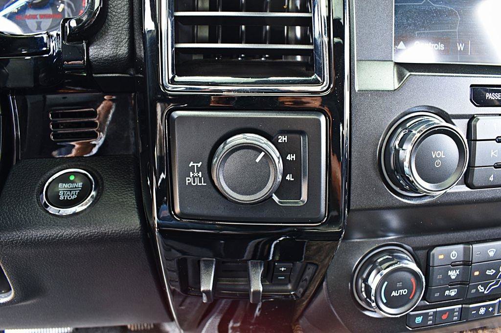 Used 2019 Ford F250 Lariat w/ Lariat Ultimate Package AWD/4WD image 34