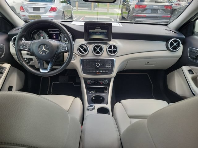 Used 2017 Mercedes-Benz GLA 250 image 14