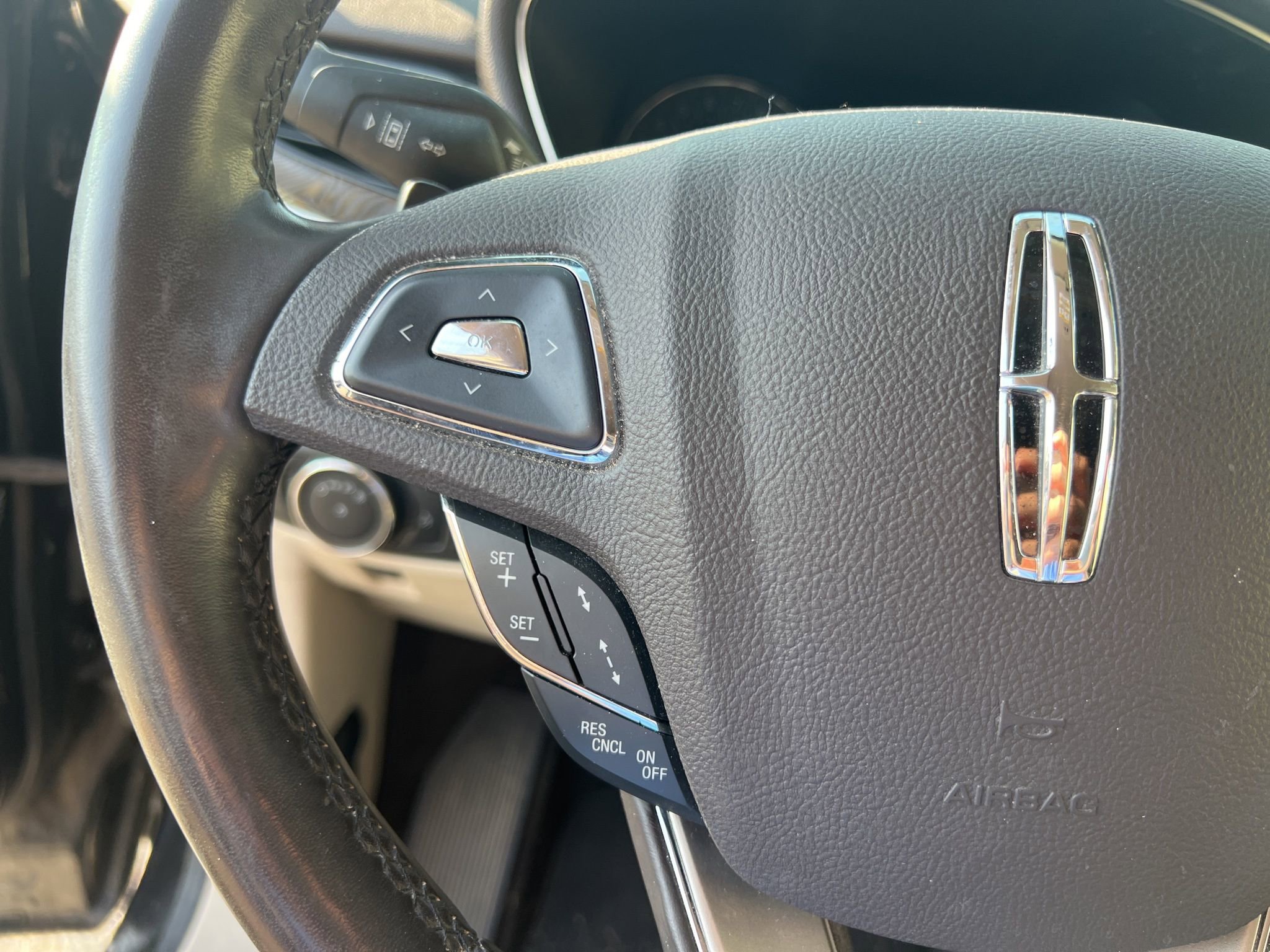 Used 2017 Lincoln MKC Reserve image 21