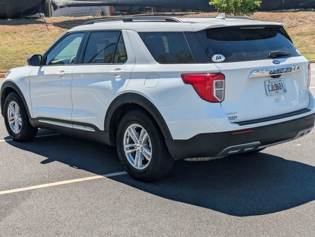 Used 2022 Ford Explorer XLT w/ Equipment Group 202A image 6