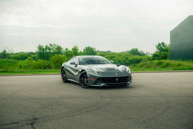 Used 2015 Ferrari F12 Berlinetta RWD image 35