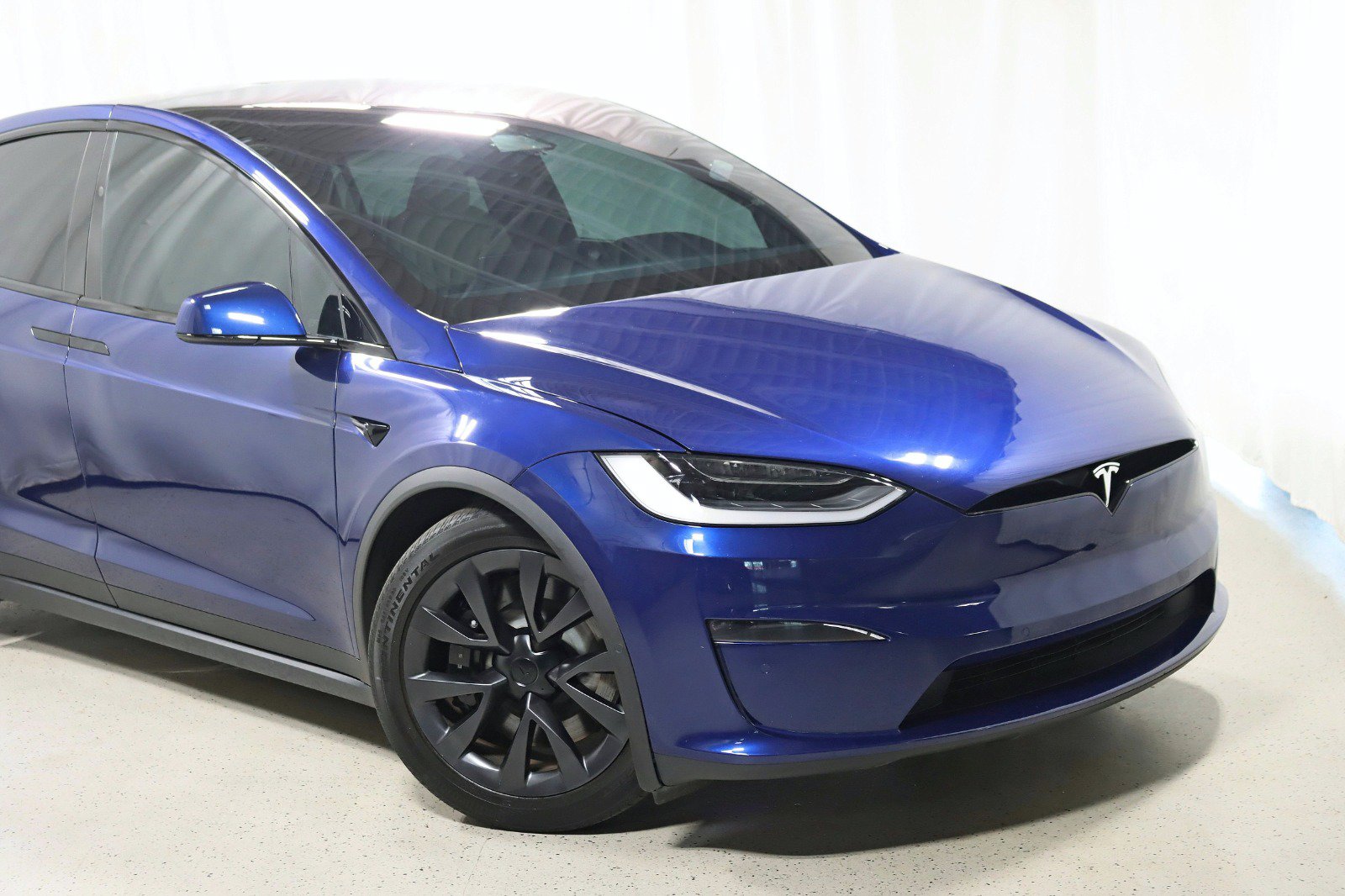 Used 2023 Tesla Model X AWD/4WD image 2