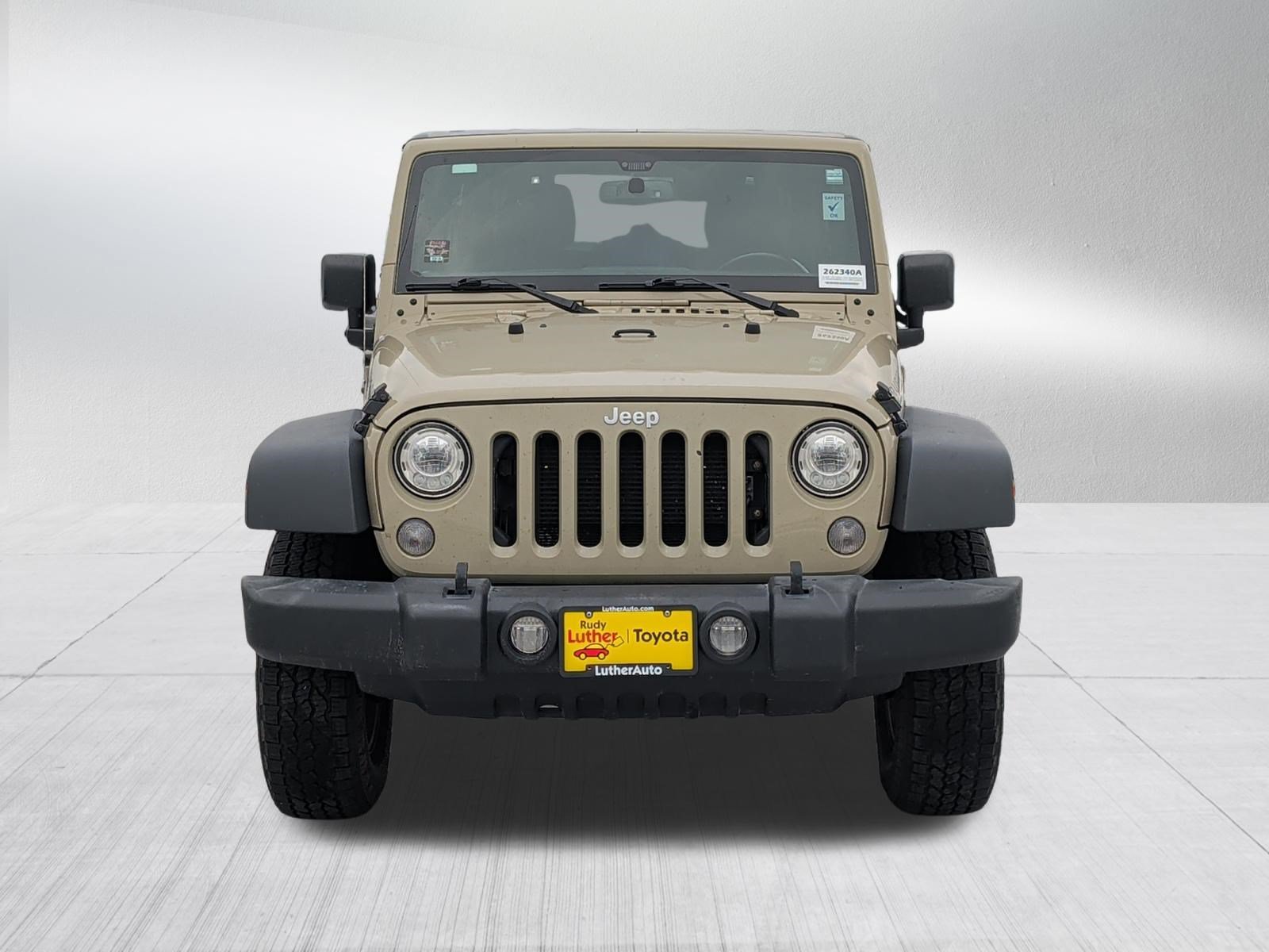 Used 2018 Jeep Wrangler Unlimited Rubicon AWD/4WD image 2