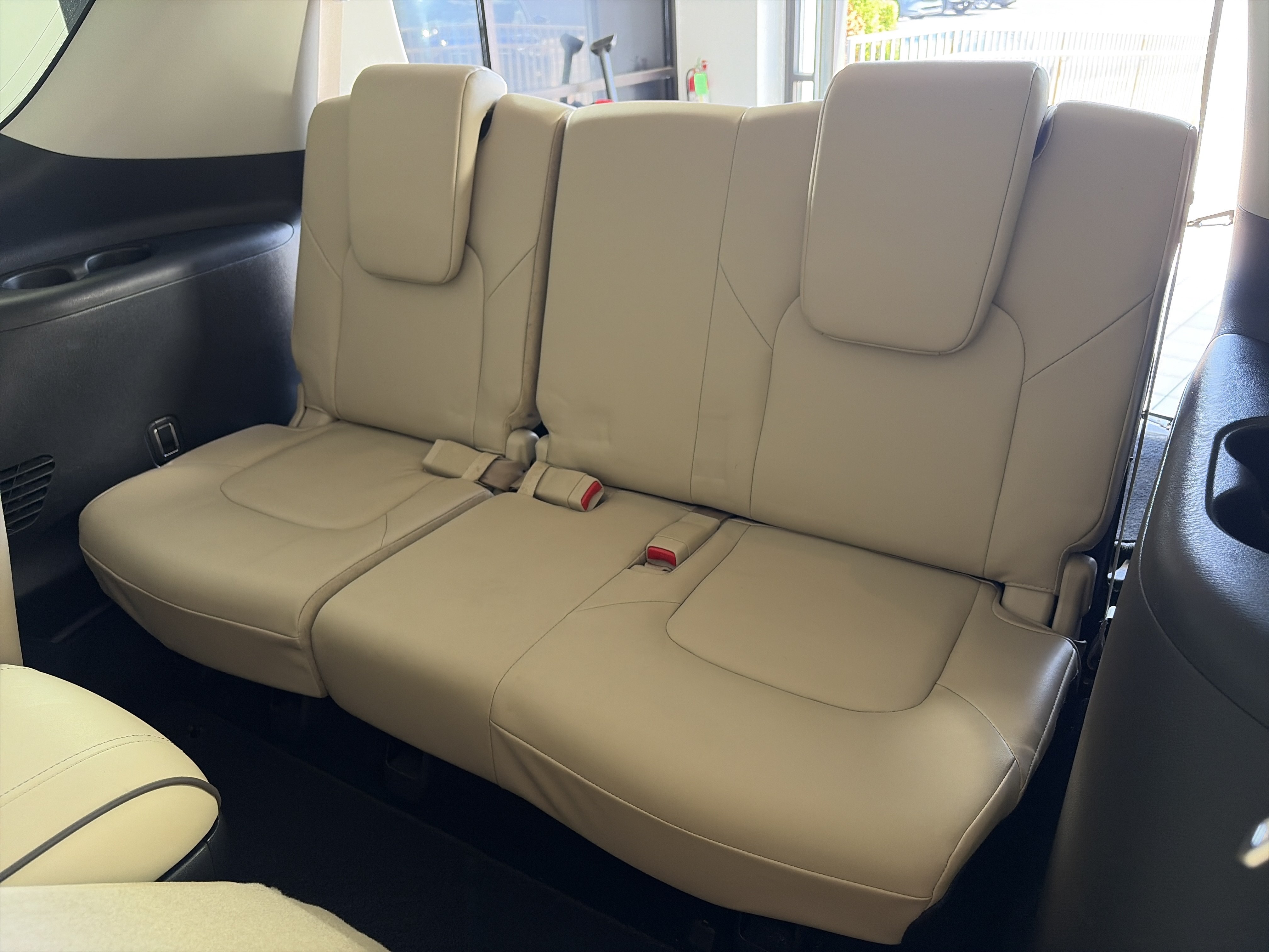 Used 2024 Nissan Armada Platinum w/ Captain's Chairs Package RWD image 8