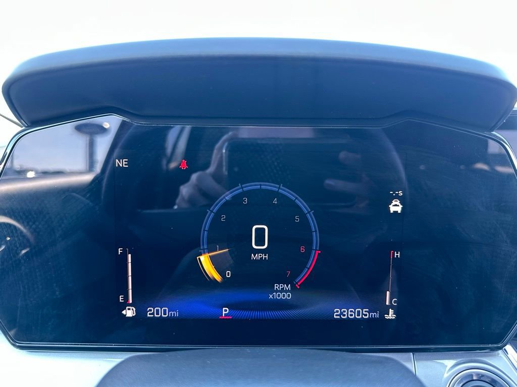 Used 2025 Chevrolet Trax LT image 27