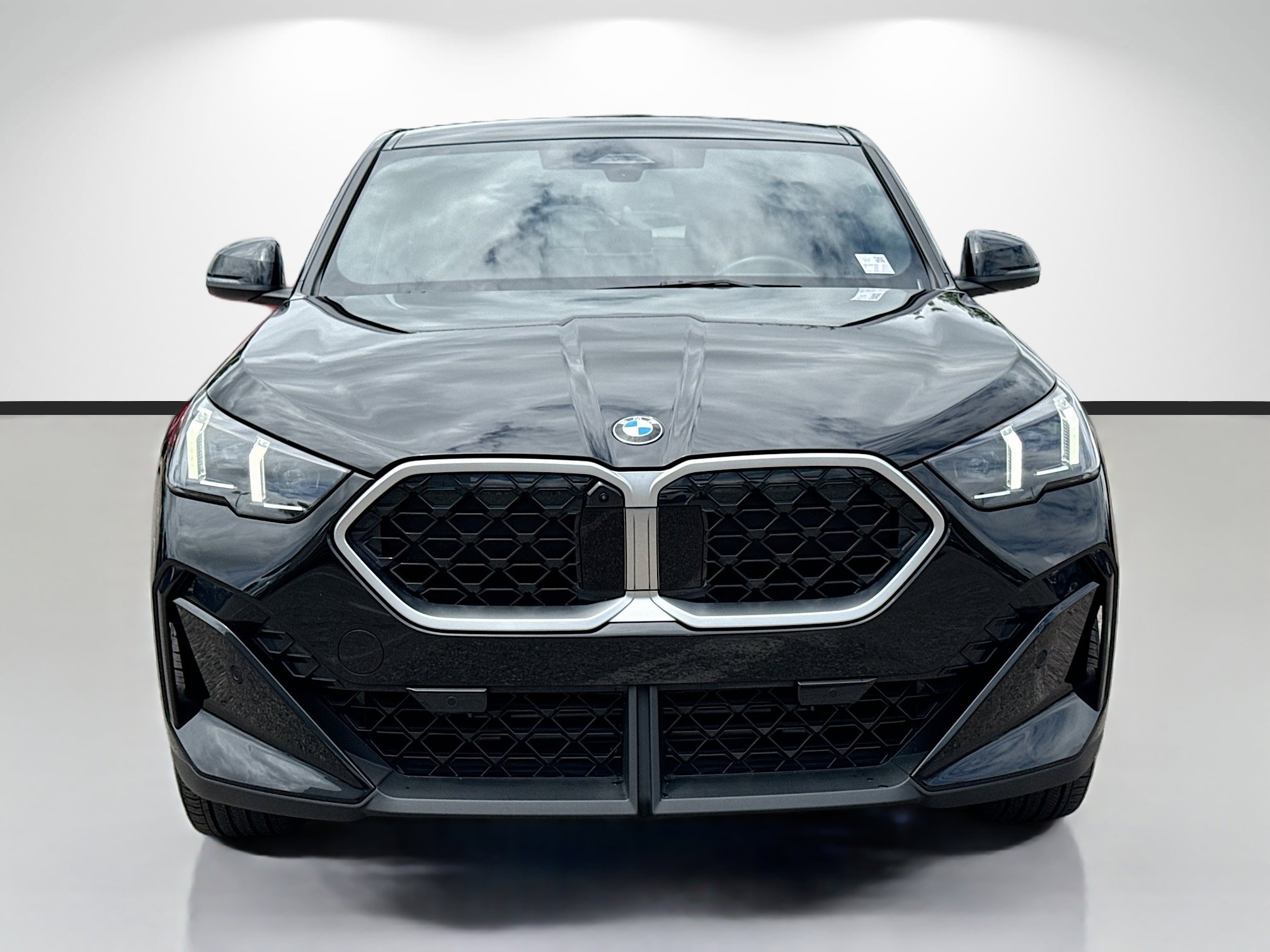 Used 2025 BMW X2 xDrive28i image 8