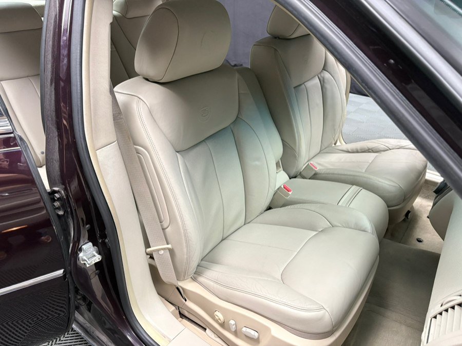 Used 2008 Cadillac DTS Luxury I FWD image 31