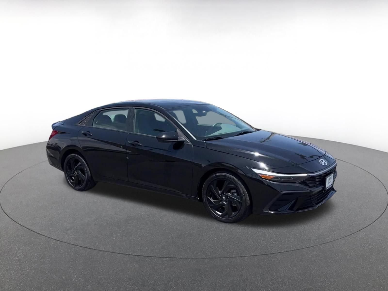 Used 2026 Hyundai Elantra Sport FWD video 2
