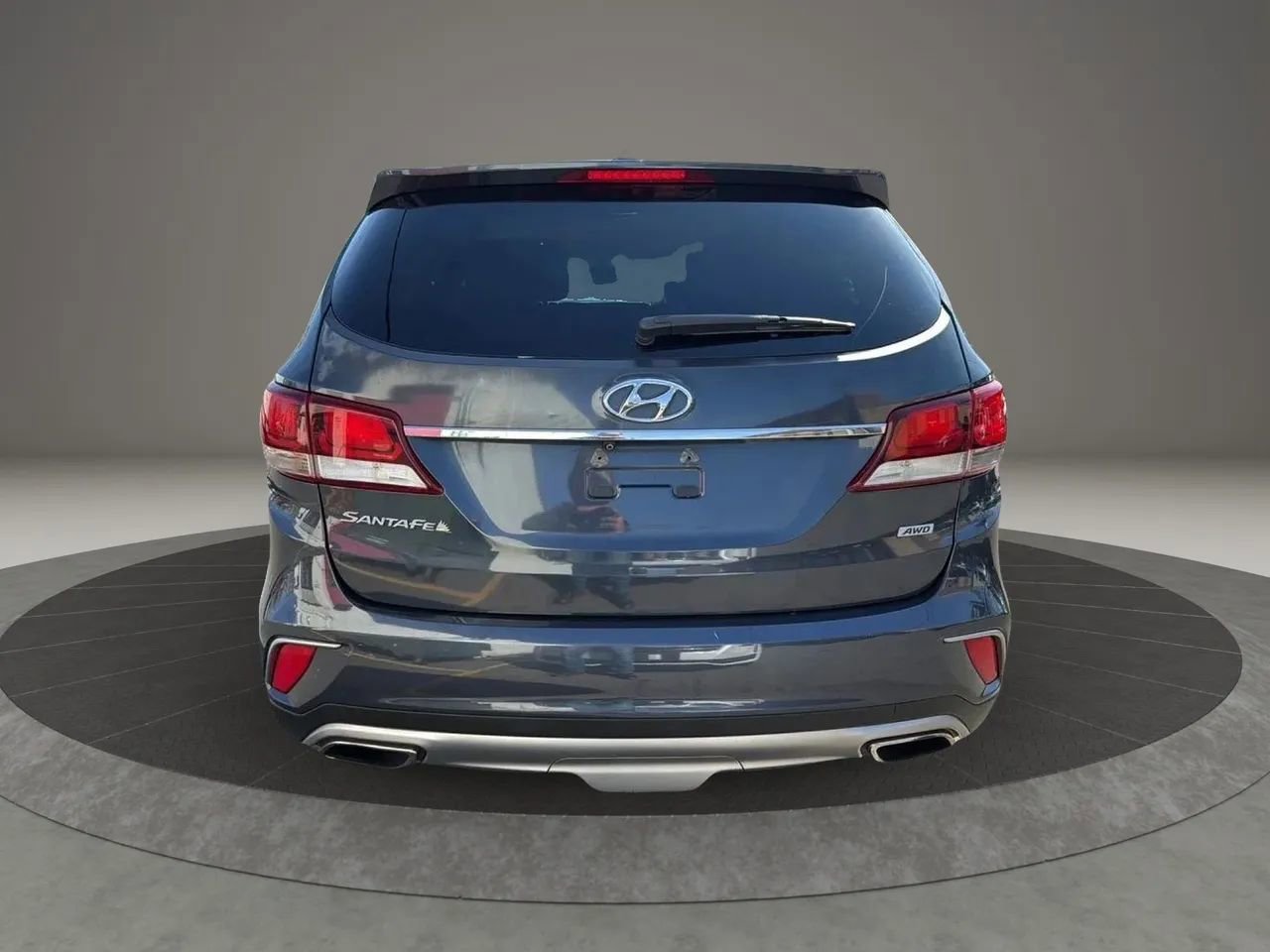 Used 2017 Hyundai Santa Fe SE AWD/4WD image 6