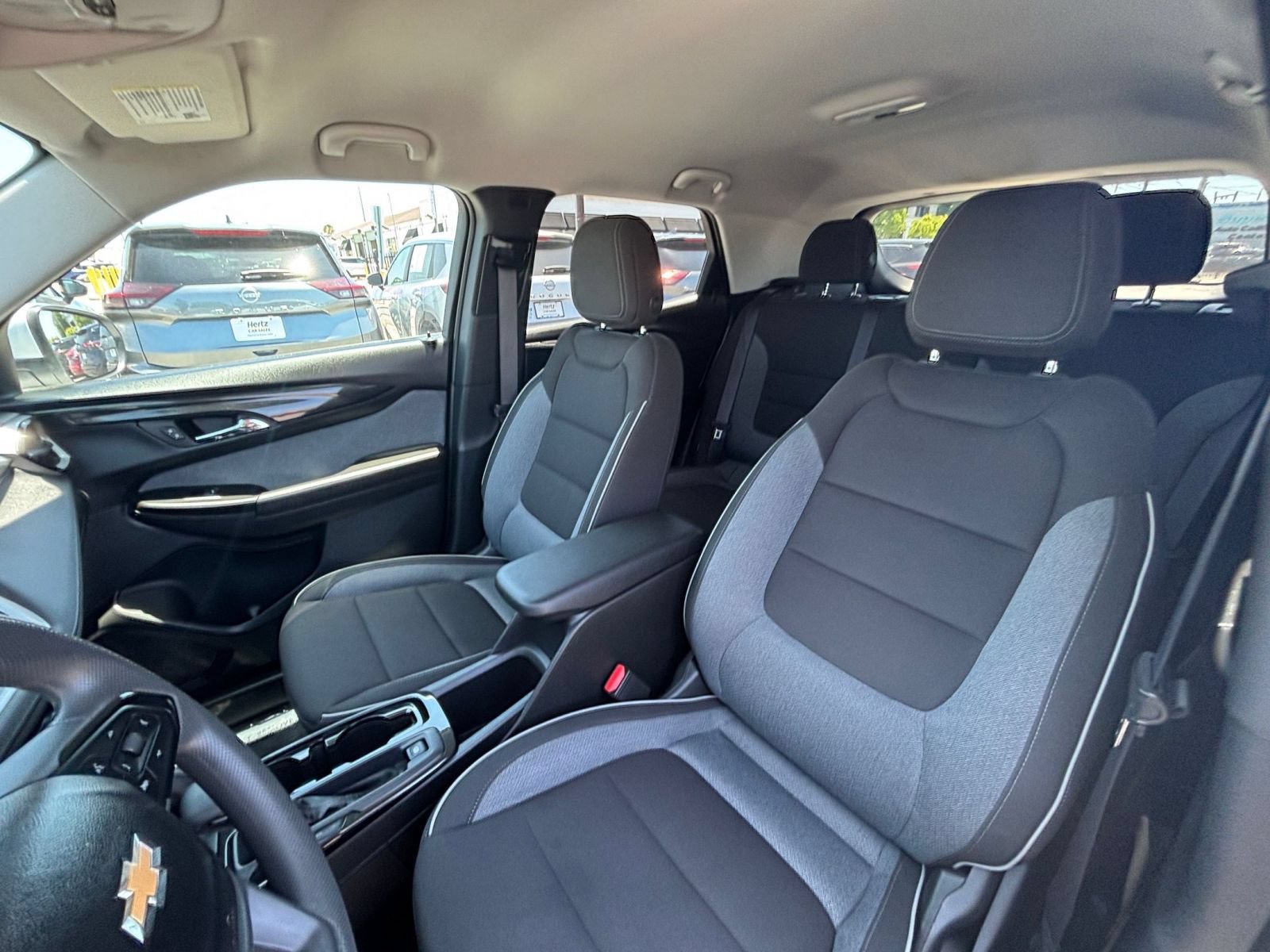 Used 2025 Chevrolet TrailBlazer LT FWD image 37