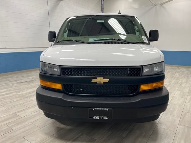 New 2026 Chevrolet Express 3500 Extended w/ Driver Convenience Package RWD image 18