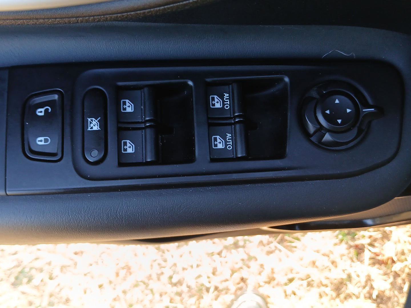 Used 2022 Jeep Renegade Altitude image 9