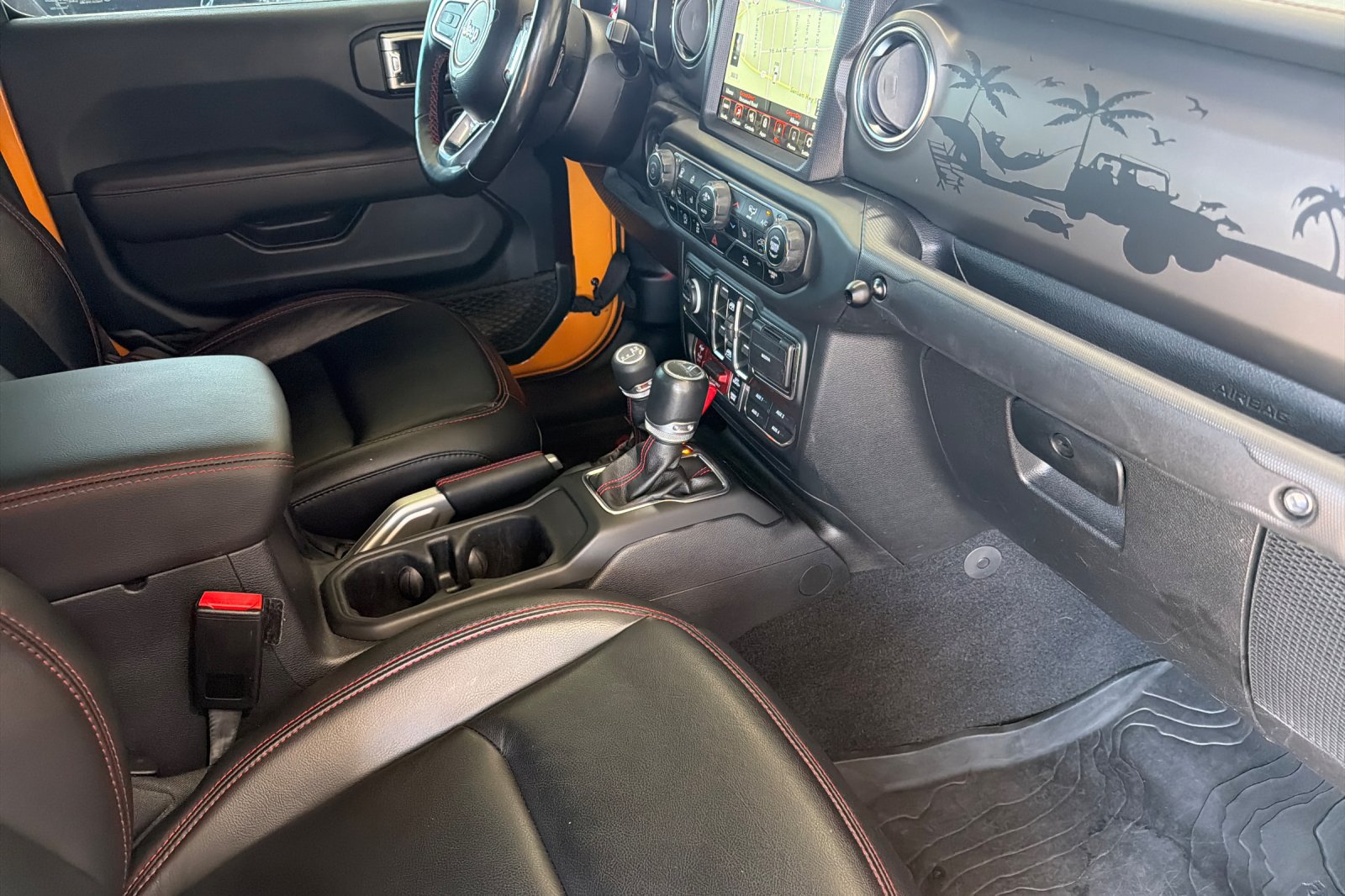 Used 2021 Jeep Gladiator Rubicon AWD/4WD image 14