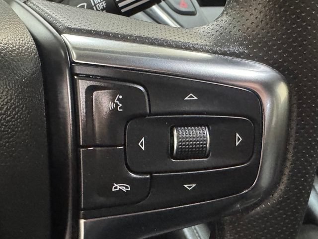 Used 2025 Chevrolet Blazer LT AWD/4WD image 17