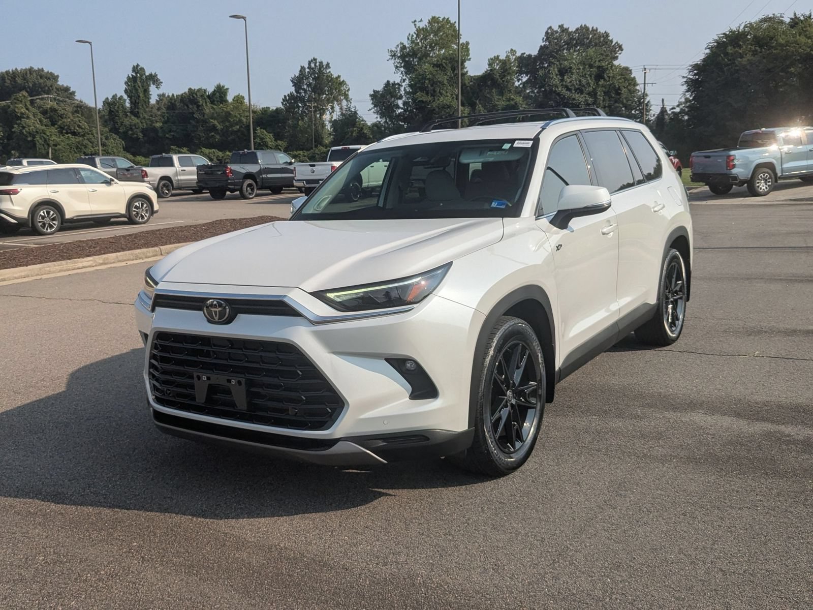Used 2024 Toyota Grand Highlander AWD Hybrid image 7