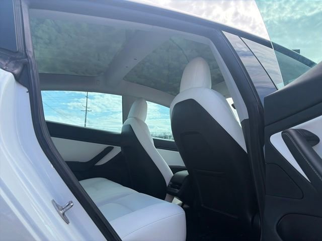 Used 2021 Tesla Model 3 Long Range image 40