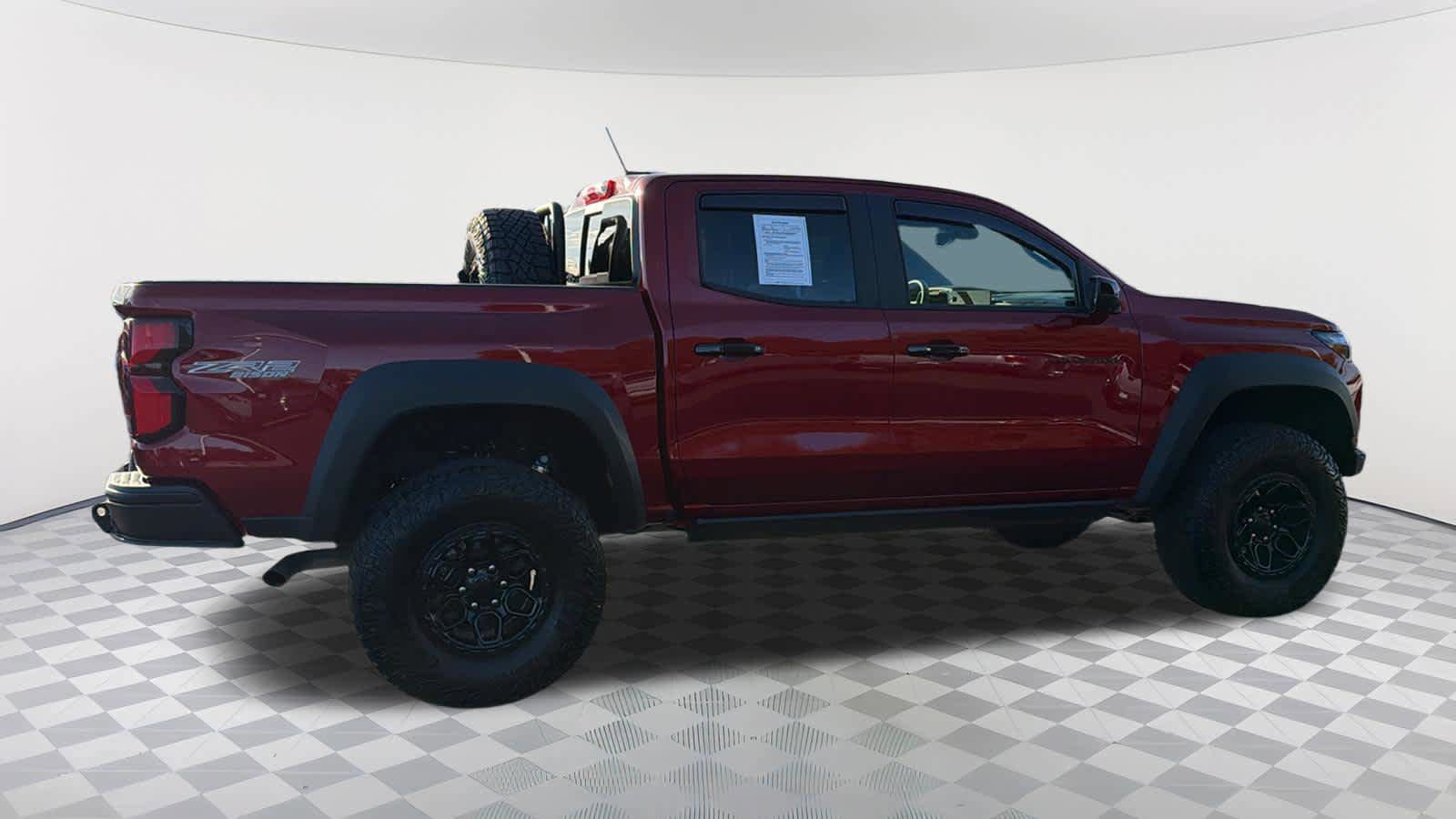 Used 2024 Chevrolet Colorado ZR2 w/ ZR2 Bison Edition AWD/4WD image 4