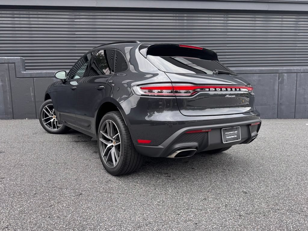 Certified 2026 Porsche Macan AWD/4WD image 8