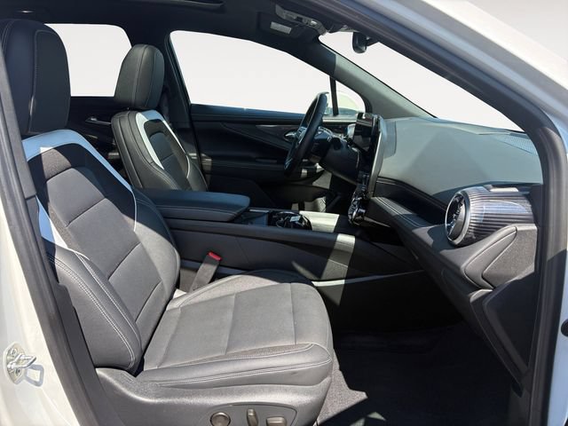 Used 2024 Chevrolet Blazer EV LT AWD/4WD image 14