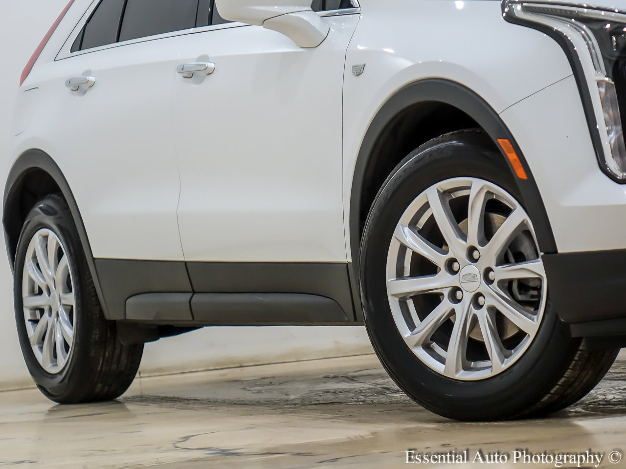 Used 2023 Cadillac XT4 Luxury image 4