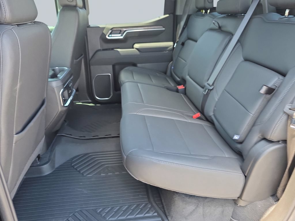 Used 2026 Chevrolet Silverado 1500 LTZ w/ LTZ Premium Package AWD/4WD image 32