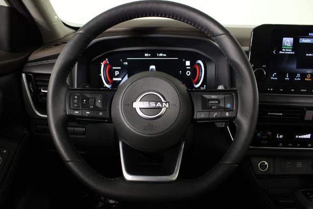 Certified 2023 Nissan Rogue Platinum FWD image 28