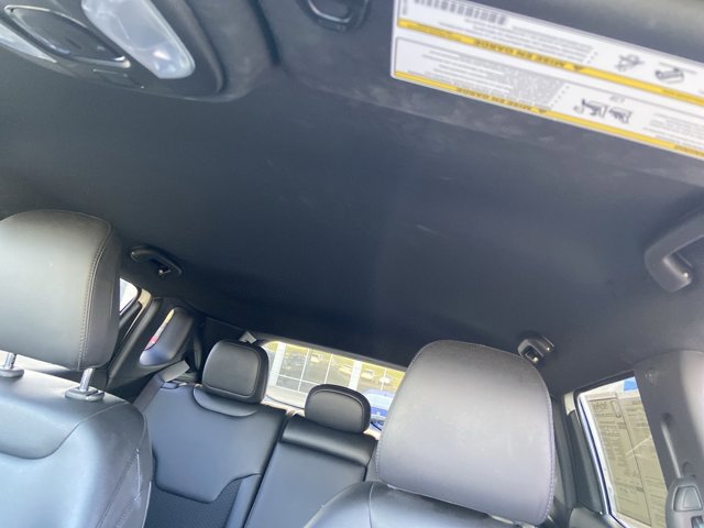 Used 2024 Jeep Compass Latitude image 28