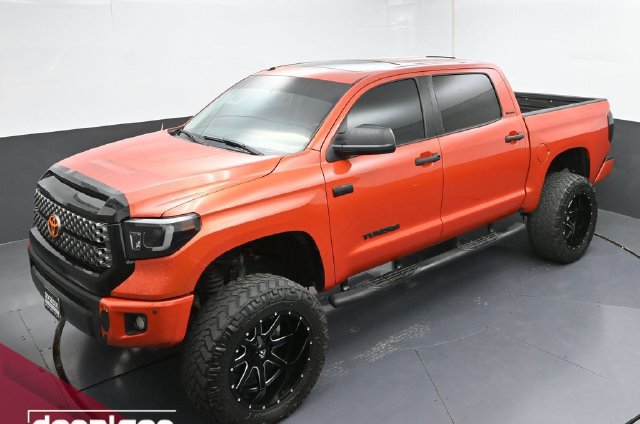 Used 2016 Toyota Tundra Limited w/ Limited Premium Package AWD/4WD image 19