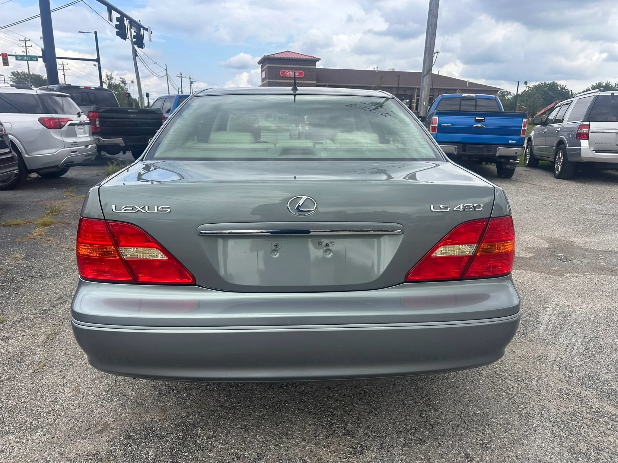 Used 2001 Lexus LS 430 RWD image 6