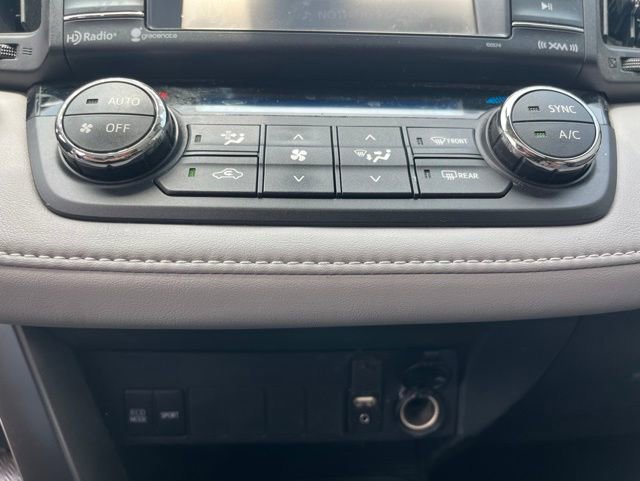 Used 2018 Toyota RAV4 XLE FWD image 24