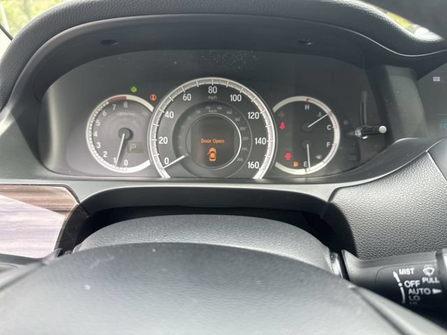 Used 2016 Honda Accord Touring image 12