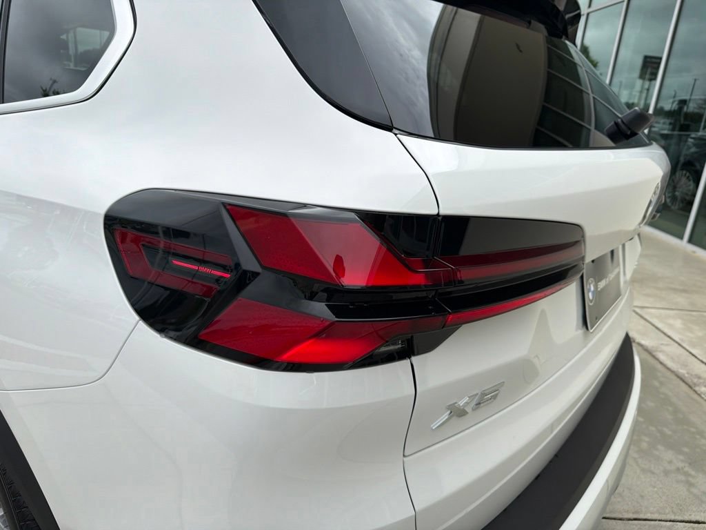 New 2026 BMW X5 sDrive40i w/ Parking Assistance Package RWD image 14