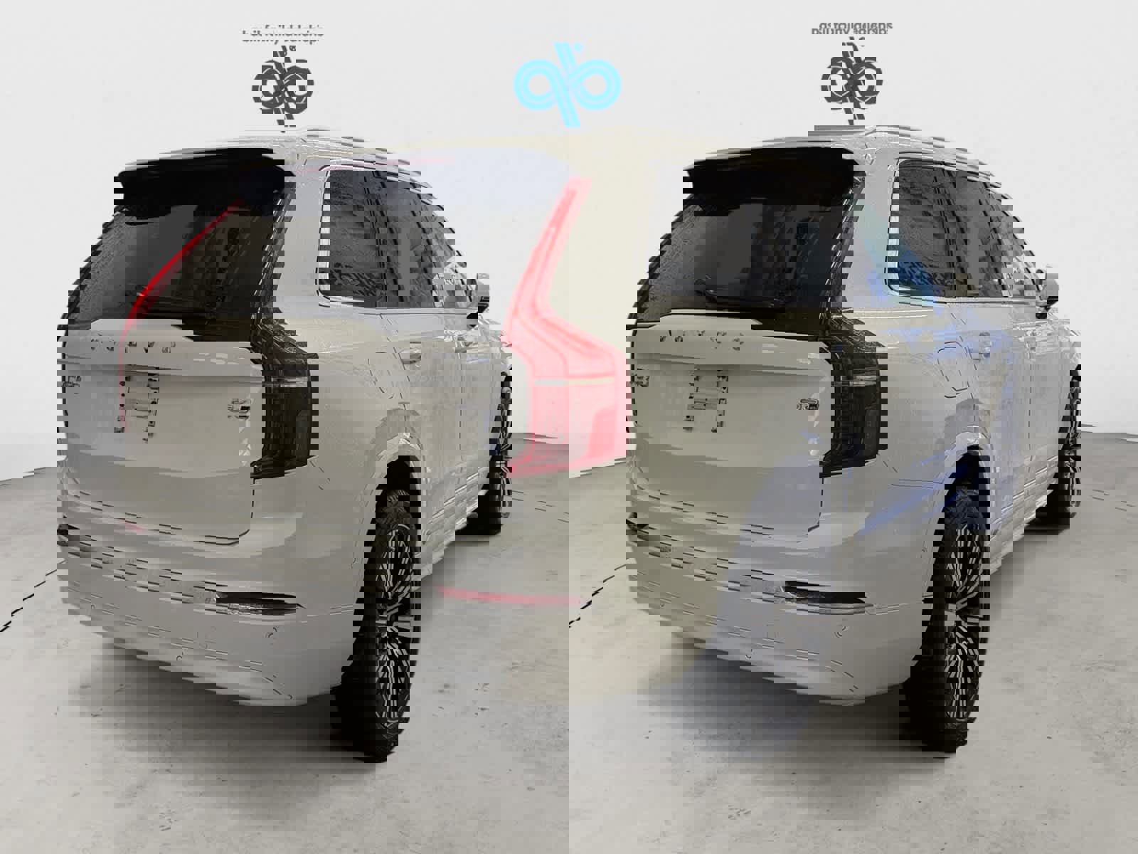 Used 2025 Volvo XC90 B6 Plus image 4