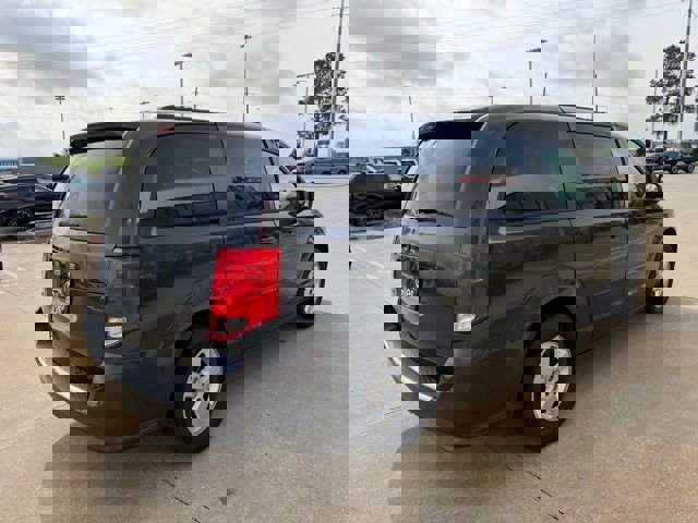 Used 2012 Dodge Grand Caravan SXT image 5