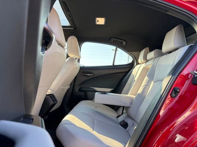 Used 2024 Lexus UX 250h F Sport image 16