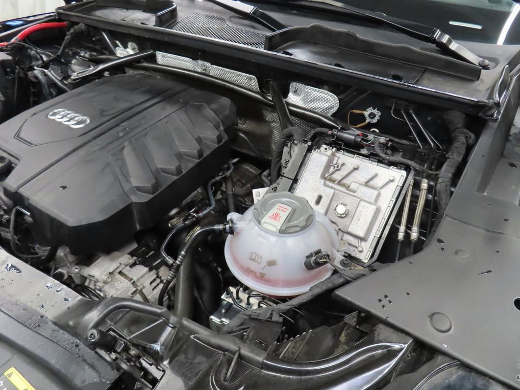 Used 2023 Audi Q5 2.0T Premium w/ Convenience Package AWD/4WD image 24