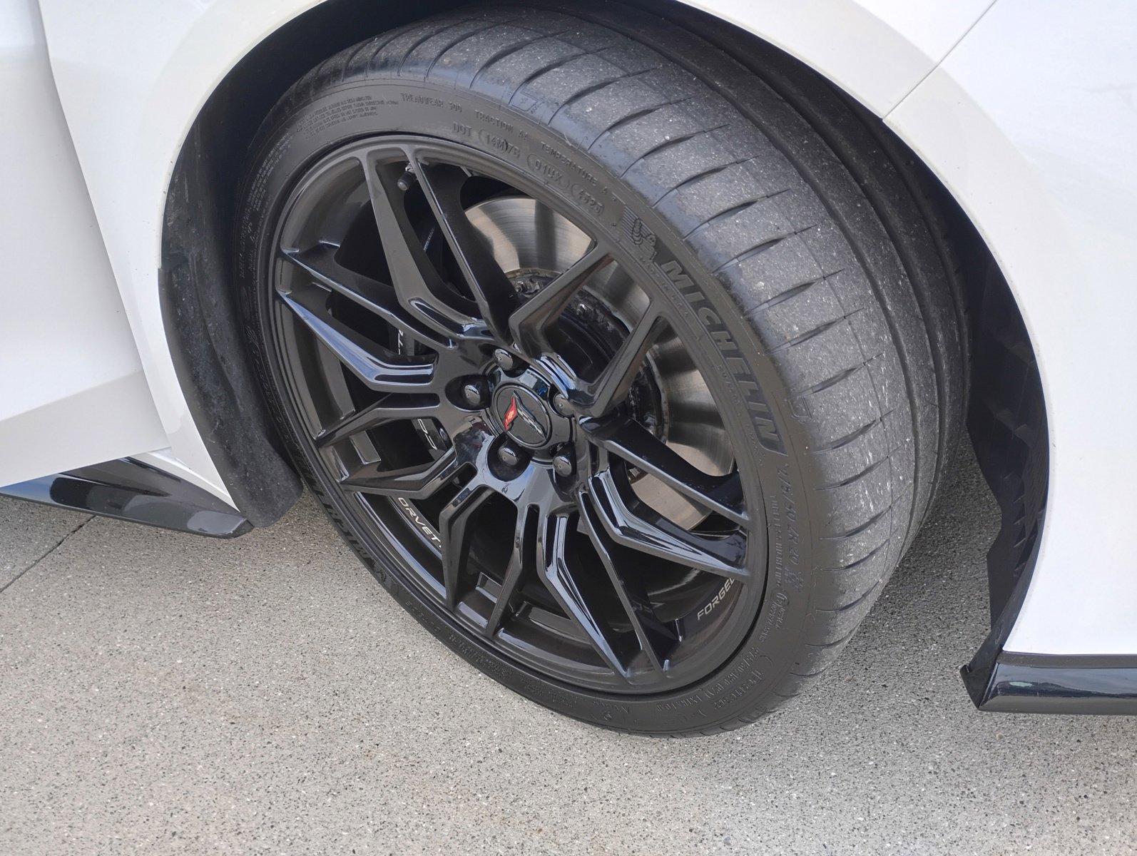 Used 2024 Chevrolet Corvette Z06 w/ Battery Protection Package image 27