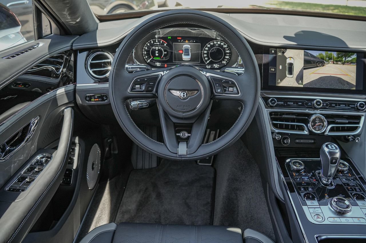 New 2025 Bentley Flying Spur Plug-In Hybrid image 40