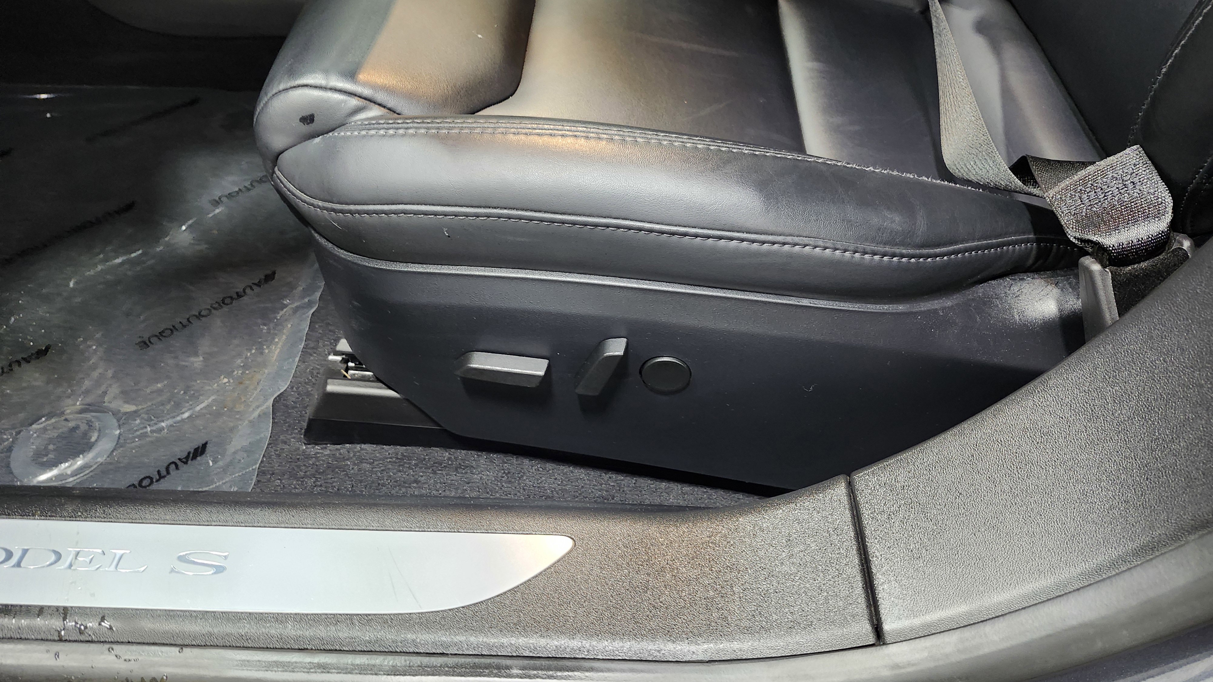 Used 2020 Tesla Model S Long Range image 24