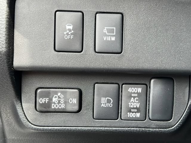 Used 2023 Toyota Tacoma TRD Off-Road w/ TRD Premium Off Road Package AWD/4WD image 28