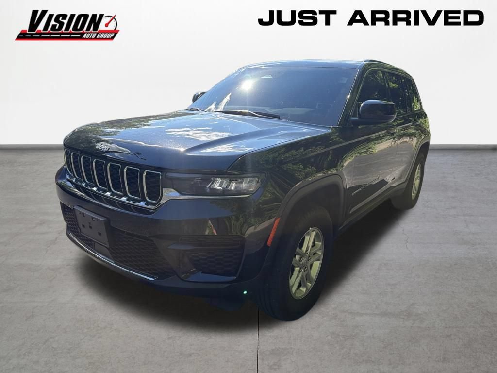 Used 2025 Jeep Grand Cherokee Laredo w/ Luxury Tech Group I