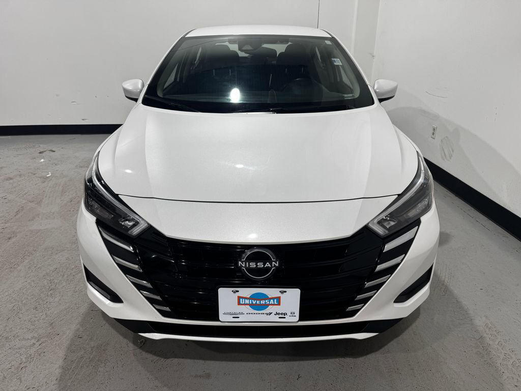 Used 2025 Nissan Versa SV w/ Trunk Package image 10