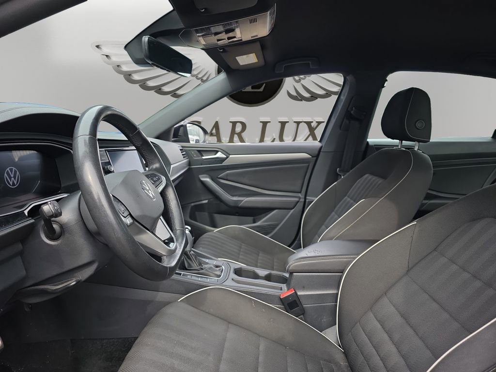 Used 2024 Volkswagen Jetta Sport FWD image 9