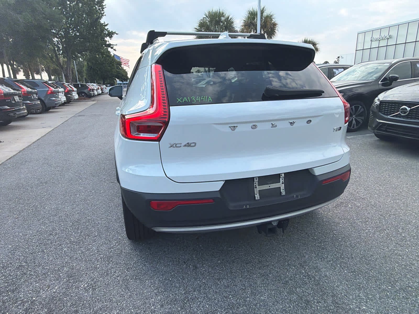 Used 2020 Volvo XC40 T5 Momentum w/ Protection Package Premier AWD/4WD image 13