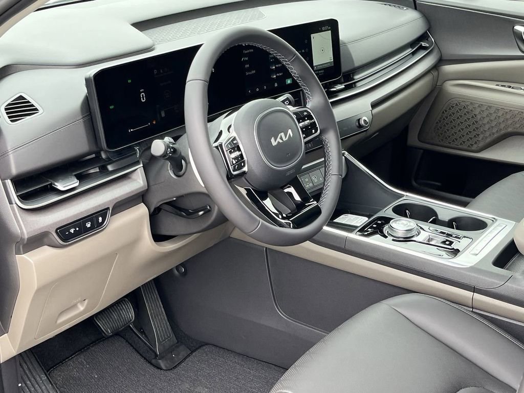 New 2026 Kia Carnival EX FWD image 10