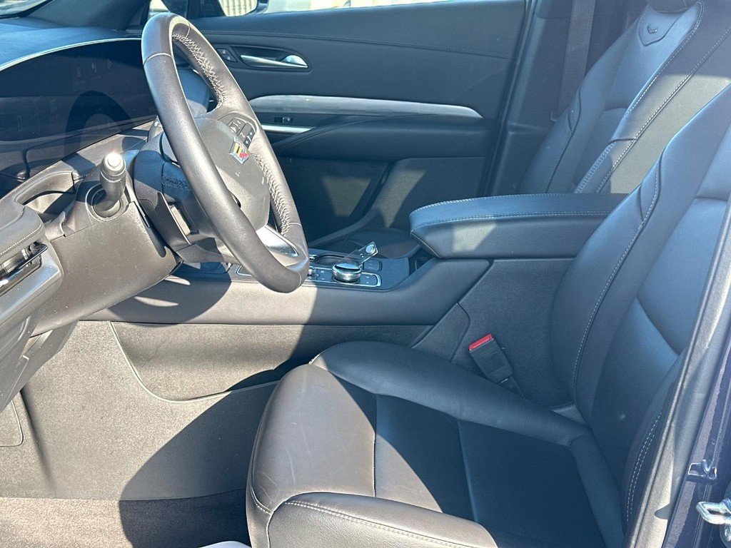 Certified 2025 Cadillac XT4 Premium Luxury image 18